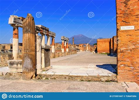 The Eruption of Mount Vesuvius: Ancient Roman City Buried Under Tons of Volcanic Ash and Pumice